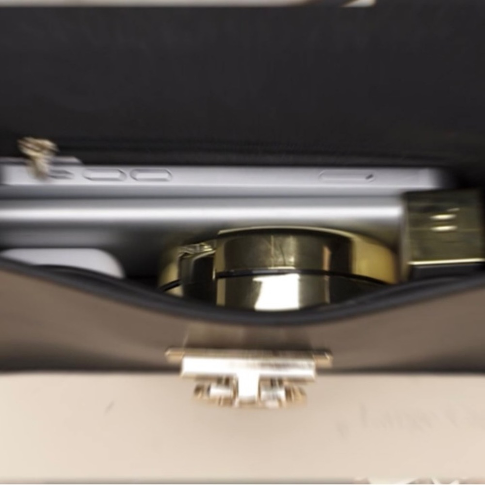 Black crossbody / Fanny pack - Picture 7 of 7